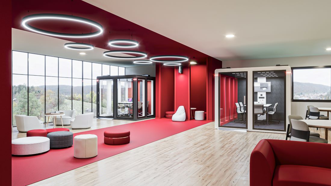 cabine acoustique parfaitement intégré dans l'aménagement des bureaux